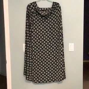 EUC LuLaRoe 3XL Maxi Skirt - Black With Teal Pattern